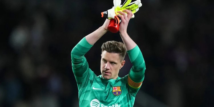 Barcelona player meets new coach after loan move Barcelona player meets new coach after loan move