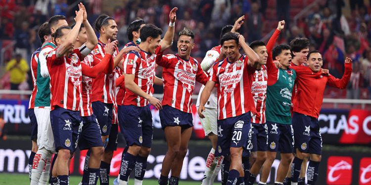 Line-ups for Cruz Azul vs Chivas Announced Line-ups for Cruz Azul vs Chivas Announced