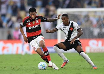 Flamengo and Vasco Derby Ends in Close Finish Flamengo and Vasco Derby Ends in Close Finish