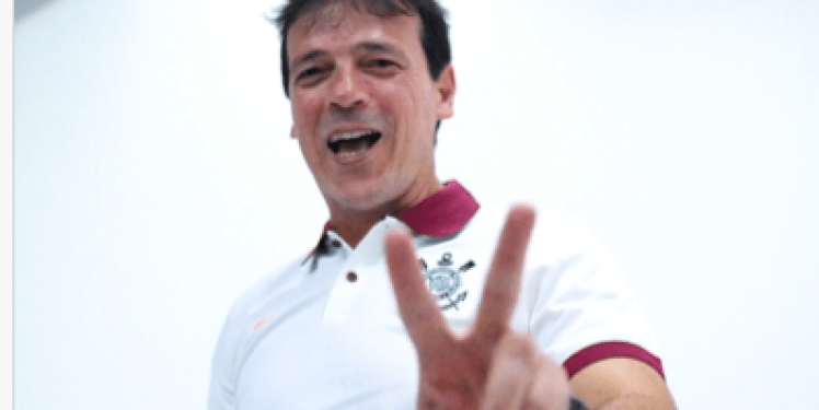 Rivals React to Diniz News
Fiel Responds to Diniz Announcement Rivals React to Diniz News
Fiel Responds to Diniz Announcement