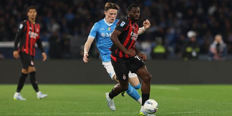 AC Milan Loses at Stadio Maradona AC Milan Loses at Stadio Maradona