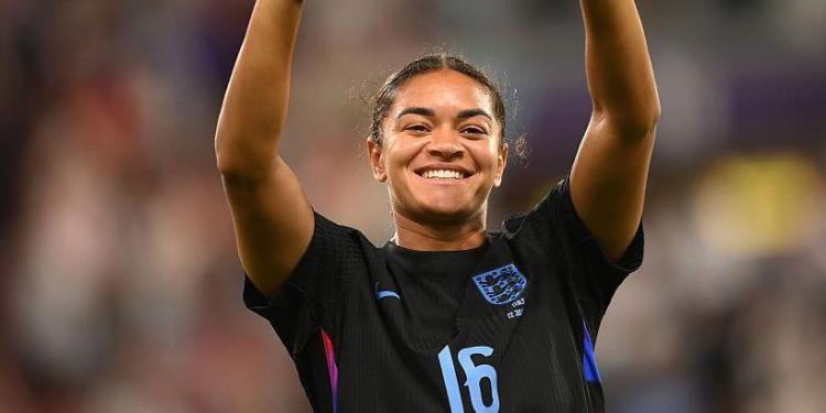 Carter, Eze, and Iwobi included in Football Black List Carter, Eze, and Iwobi included in Football Black List