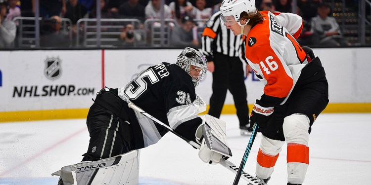 Flyers Win Shootout Against Kings Flyers Win Shootout Against Kings