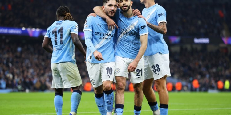 Manchester City Faces Pressure in Upcoming Matches Manchester City Faces Pressure in Upcoming Matches