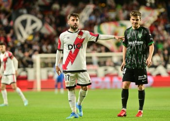 Rayo Vallecano secures win over 10-man Elche Rayo Vallecano secures win over 10-man Elche