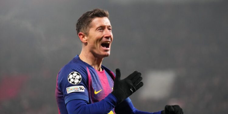 Barcelona to Offer Robert Lewandowski New Contract Barcelona to Offer Robert Lewandowski New Contract