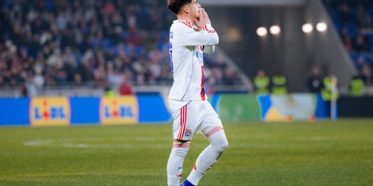 Player Ratings: PSG 1-2 Lyon
Lyon Secures Win Over PSG Player Ratings: PSG 1-2 Lyon
Lyon Secures Win Over PSG