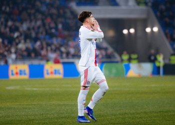 Player Ratings: PSG 1-2 Lyon
Lyon Secures Win Over PSG Player Ratings: PSG 1-2 Lyon
Lyon Secures Win Over PSG