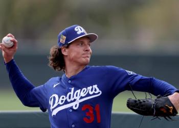 Tyler Glasnow performs well in first spring start Tyler Glasnow performs well in first spring start