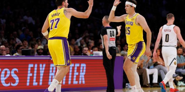 Lakers Prepare for Playoffs Amid Injuries to Doncic and Reaves Lakers Prepare for Playoffs Amid Injuries to Doncic and Reaves
