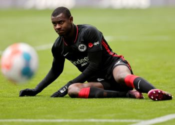 Barcelona Targets Roma Defender as Backup to Bastoni Barcelona Targets Roma Defender as Backup to Bastoni