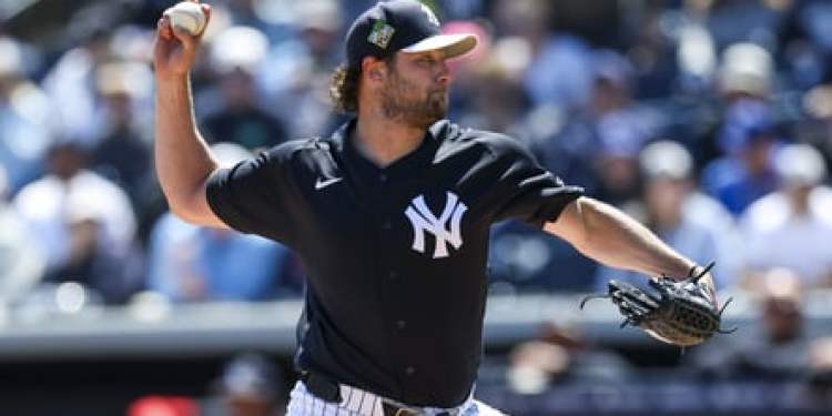 Gerrit Cole Throws Scoreless Inning in Spring Debut
Yankees Defeat Red Sox Gerrit Cole Throws Scoreless Inning in Spring Debut
Yankees Defeat Red Sox