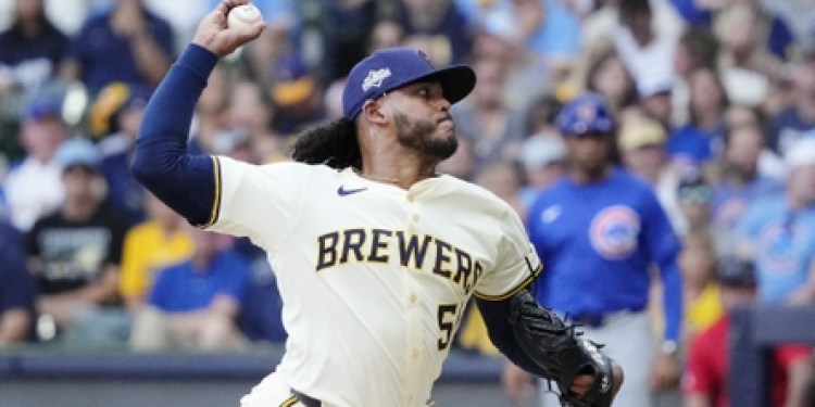 Mets Acquire Luis Robert Jr.; Is Freddy Peralta or Framber Valdez Next? Mets Acquire Luis Robert Jr.; Is Freddy Peralta or Framber Valdez Next?