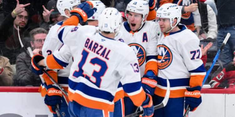 Islanders Defeat Devils 3-1, Complete Season Sweep Islanders Defeat Devils 3-1, Complete Season Sweep