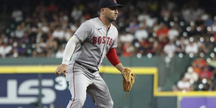 Alex Bregman signs five-year contract with Cubs Alex Bregman signs five-year contract with Cubs