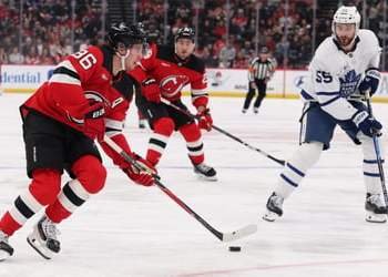 Devils win third straight game, defeat Maple Leafs in shootout Devils win third straight game, defeat Maple Leafs in shootout