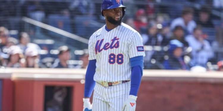 Mets’ Luis Robert Jr. Day-to-Day with Back Tightness
Jorge Polanco Making Progress Mets’ Luis Robert Jr. Day-to-Day with Back Tightness
Jorge Polanco Making Progress