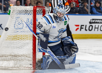 Senators Sign Goalie Lucas Beckman
Beckman Has 21 Wins and 1 Loss This Season Senators Sign Goalie Lucas Beckman
Beckman Has 21 Wins and 1 Loss This Season