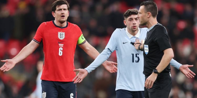 Referee issues two yellow cards to Ugarte in England draw Referee issues two yellow cards to Ugarte in England draw