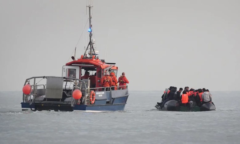 France and UK to stop small boats together France and UK to stop small boats together