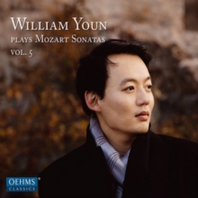 Plays Mozart Sonatas Vol. 5