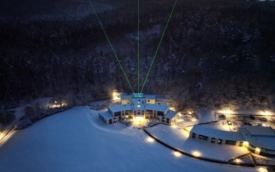 Lasers shine a new light on the space junk air pollution problem Lasers shine a new light on the space junk air pollution problem
