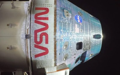 Artemis 2 astronauts — now halfway to the moon — report 'burning smell' from toilet, but everything's fine Artemis 2 astronauts — now halfway to the moon — report 'burning smell' from toilet, but everything's fine