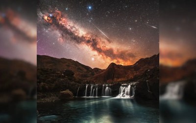 'Nothing short of magical': Astrophotographer captures Lyrid meteors beside the Milky Way 'Nothing short of magical': Astrophotographer captures Lyrid meteors beside the Milky Way