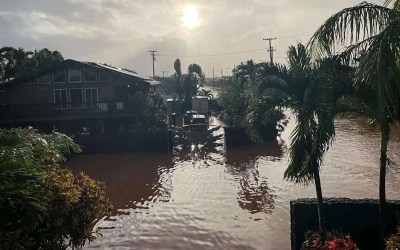 Thousands ordered to evacuate as Oahu floods put dam at imminent risk of failure Thousands ordered to evacuate as Oahu floods put dam at imminent risk of failure