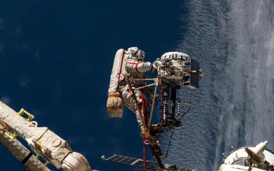 Watch 2 Russian cosmonauts take 5-hour spacewalk outside the ISS today Watch 2 Russian cosmonauts take 5-hour spacewalk outside the ISS today