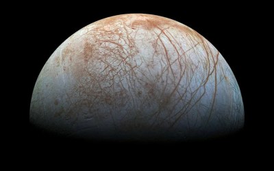 Sinking ice on Jupiter's moon Europa may be slowly feeding its ocean the ingredients for life Sinking ice on Jupiter's moon Europa may be slowly feeding its ocean the ingredients for life