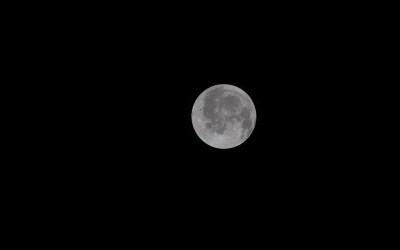 It's time for Artemis II to break Apollo 13's distance record. What to know about the moon flyby It's time for Artemis II to break Apollo 13's distance record. What to know about the moon flyby