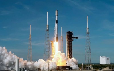 SpaceX launches 29 Starlink satellites from Florida just hours after Blue Origin rocket explosion (video) SpaceX launches 29 Starlink satellites from Florida just hours after Blue Origin rocket explosion (video)
