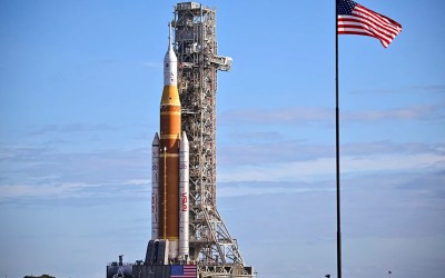 NASA targets April 1 to launch astronauts around the moon NASA targets April 1 to launch astronauts around the moon