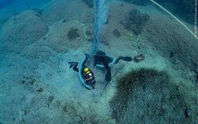 Divers find marble treasure possibly taken from Parthenon at Aegean shipwreck Divers find marble treasure possibly taken from Parthenon at Aegean shipwreck