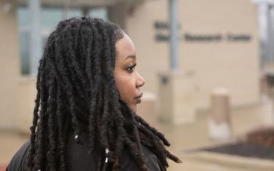 Circling the moon, a Black astronaut inspires millions Circling the moon, a Black astronaut inspires millions