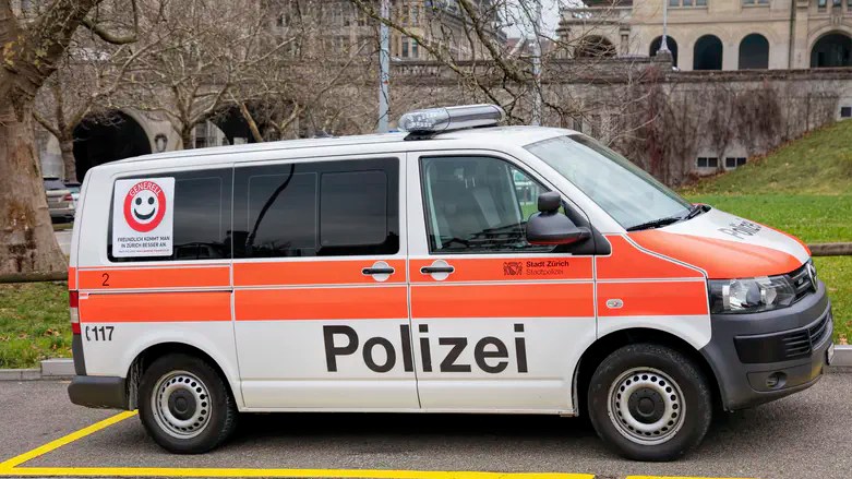 Electronic Intifada head Ali Abunimah arrested in Switzerland Electronic Intifada head Ali Abunimah arrested in Switzerland