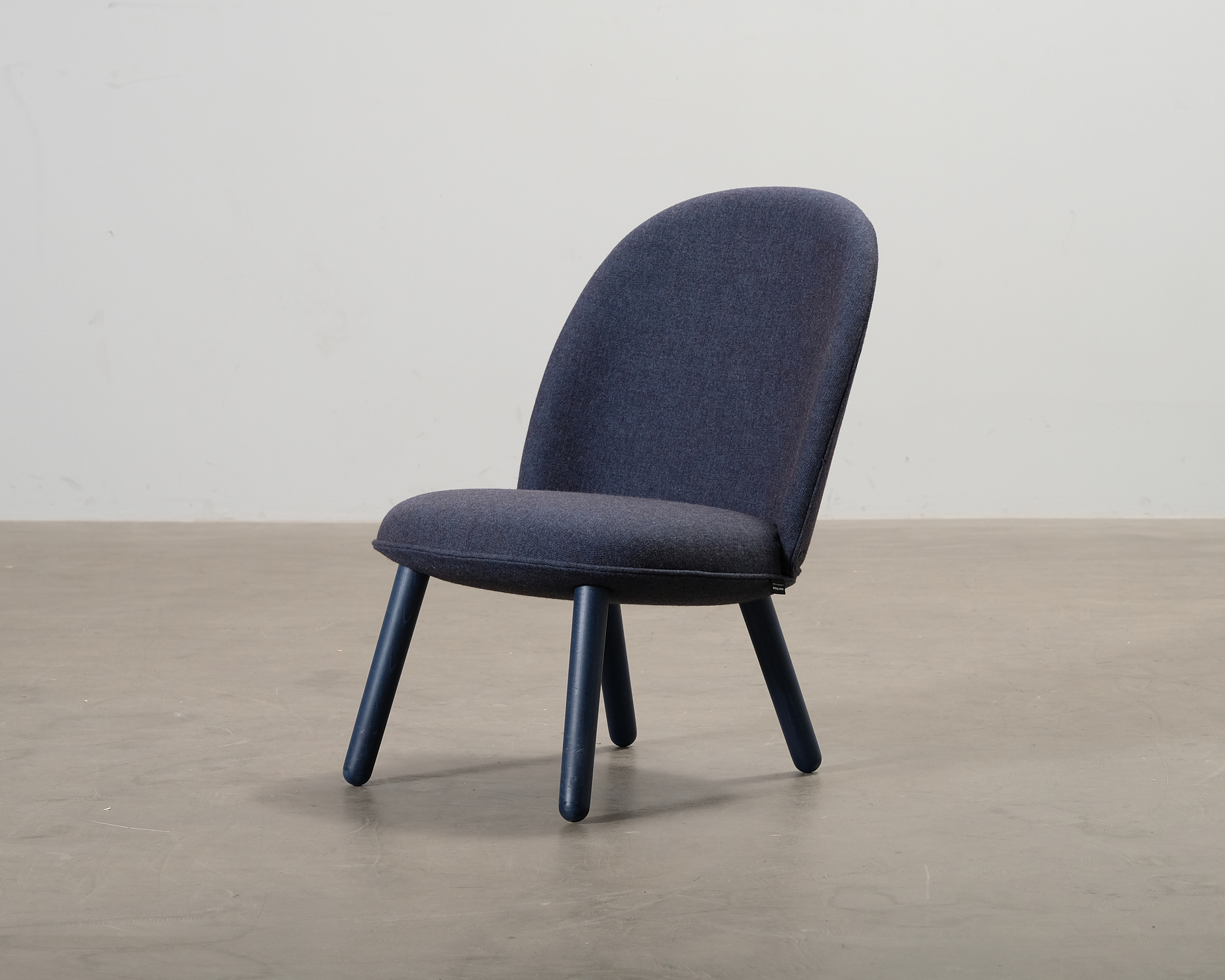 Normann Copenhagen Ace fåtölj mörkblå