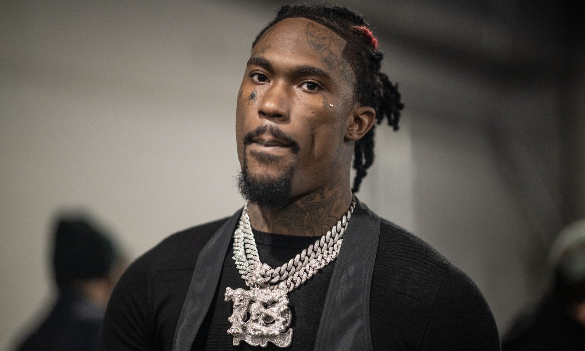 Oop! Hunxho Pops OFF After Video Of His Dad Driving For Uber Goes Viral (WATCH) Oop! Hunxho Pops OFF After Video Of His Dad Driving For Uber Goes Viral (WATCH)