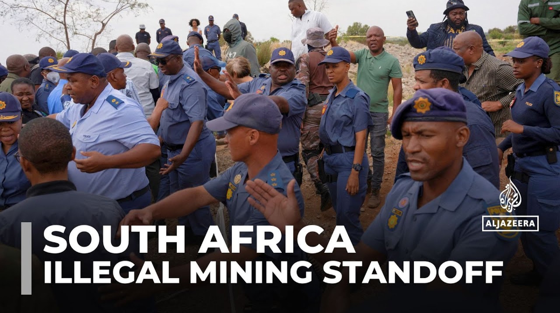 South Africa mining standoff: Reports say 700 held underground by criminal gangs South Africa mining standoff: Reports say 700 held underground by criminal gangs
