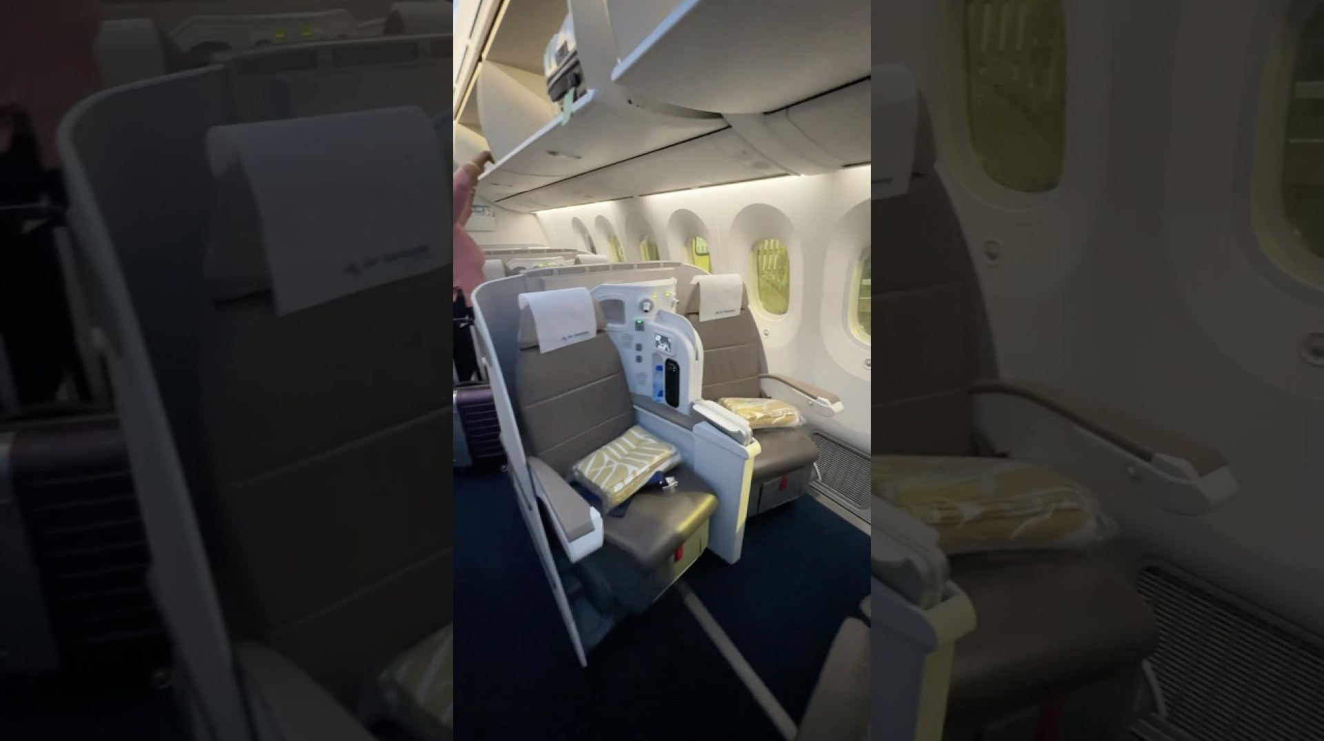 Air Tanzania Business Class on their 787-8 #tanzania #serengeti #zanzibar #787 #businessclass Air Tanzania Business Class on their 787-8 #tanzania #serengeti #zanzibar #787 #businessclass