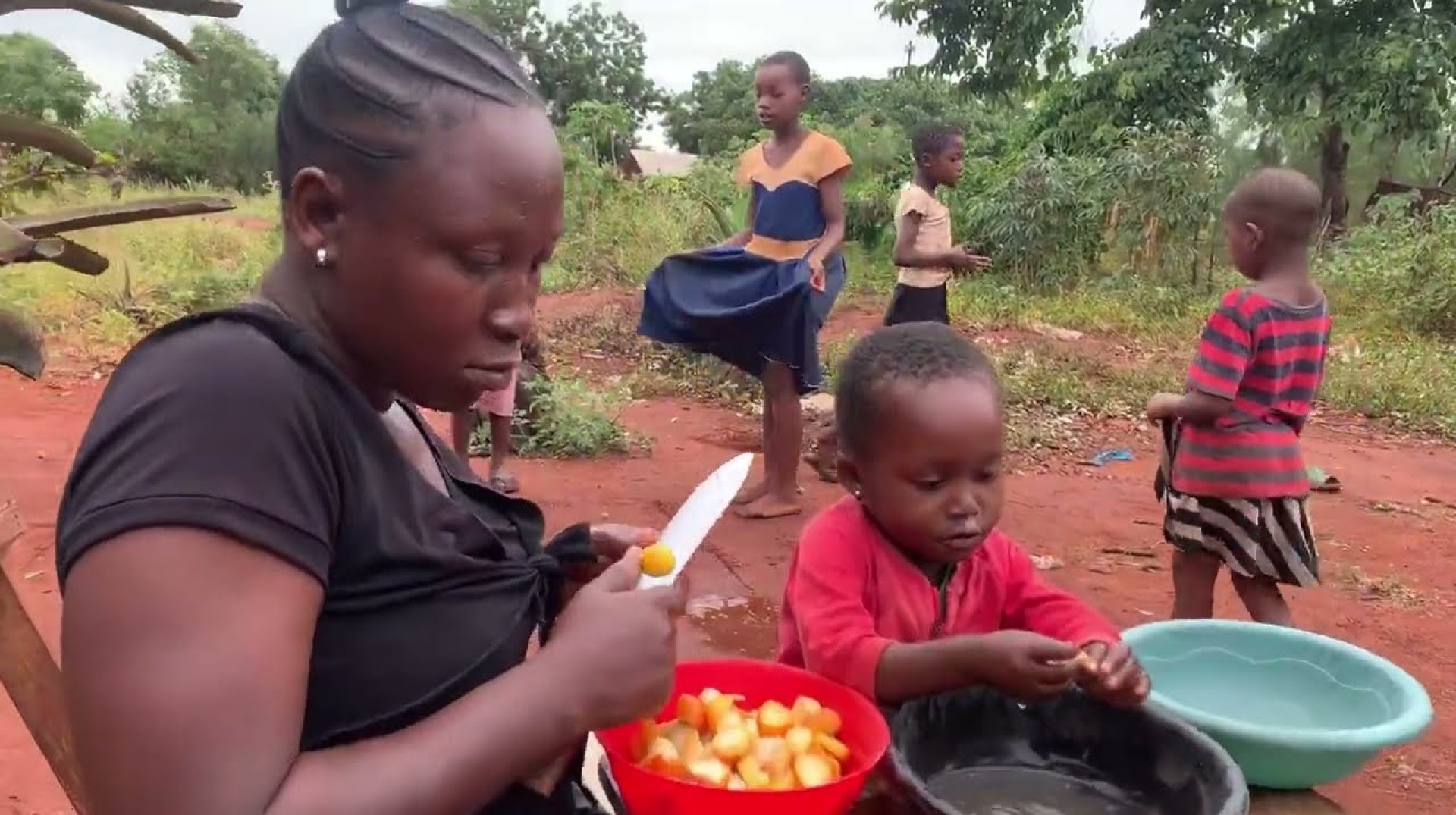 Experience The Flavours Of African Village Food #cooking Delicious Traditional Food#shortsfeed Experience The Flavours Of African Village Food #cooking Delicious Traditional Food#shortsfeed