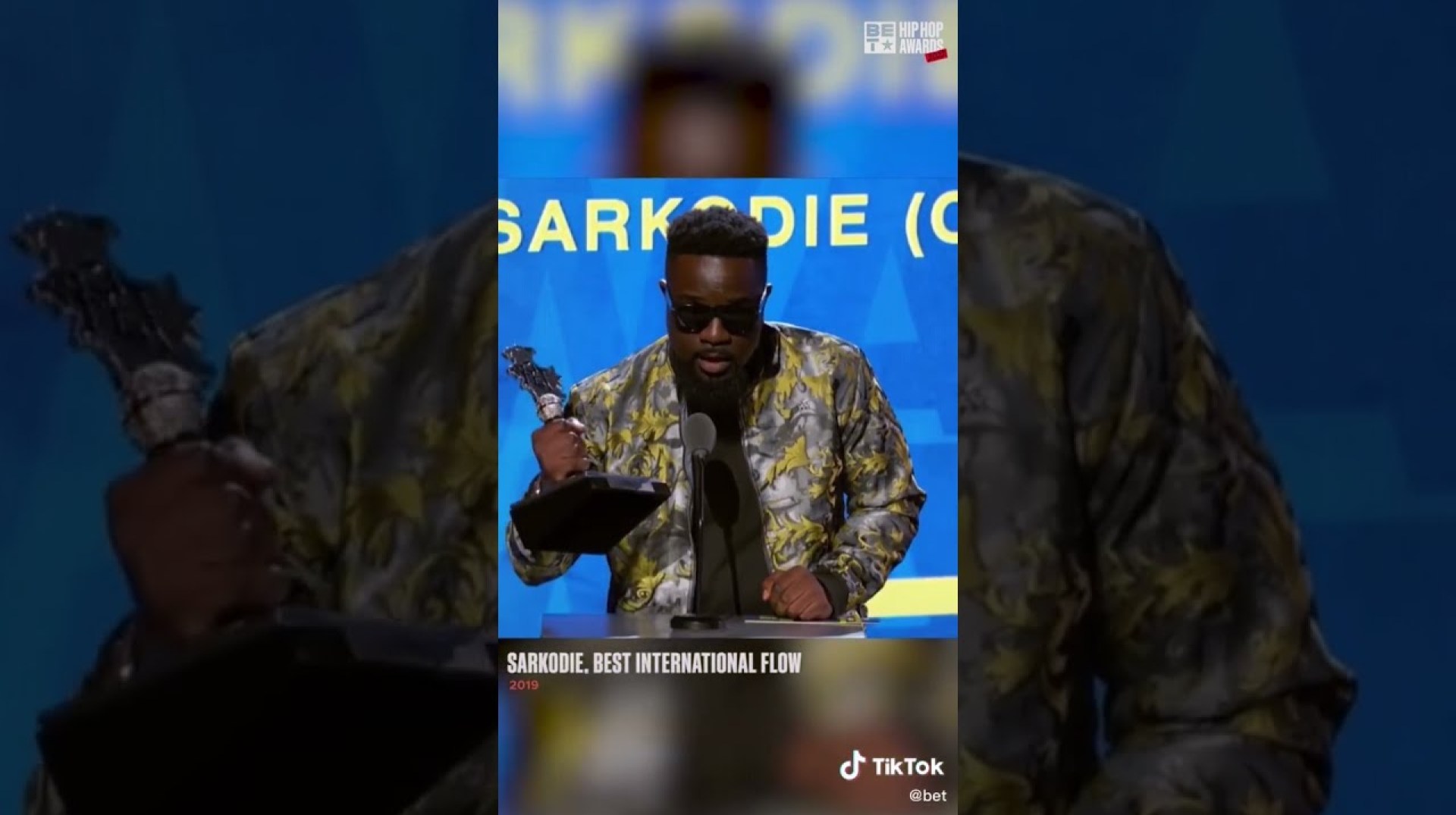 Ghana Stand Up! Watch @Sarkodie Win For Best International Flow! | Hip Hop Awards ‘22 #shorts Ghana Stand Up! Watch @Sarkodie Win For Best International Flow! | Hip Hop Awards ‘22 #shorts