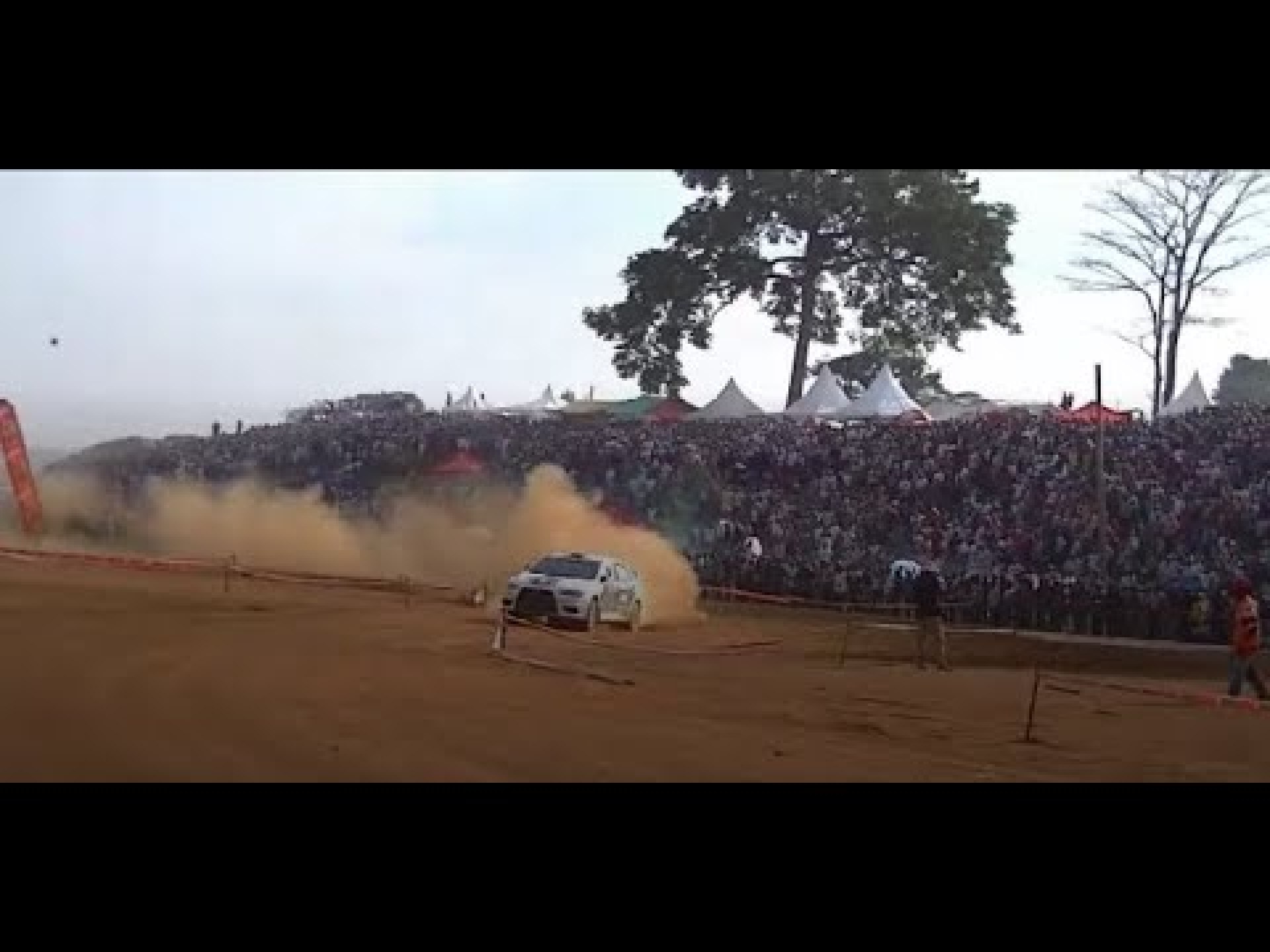 Slide, drift, sweep – Super Special Stage in the King's Palace Slide, drift, sweep – Super Special Stage in the King's Palace
