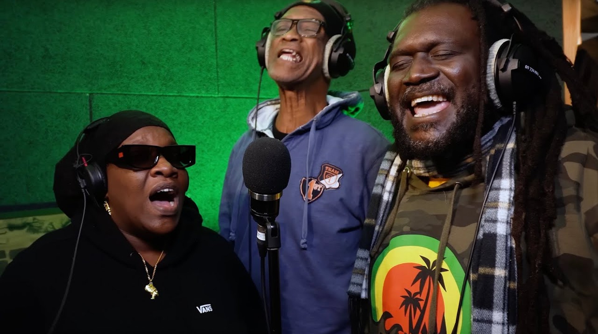 Queen Omega & Chezidek & U Brown & Irie Ites – Three The Hard Way (Lyrics Video) Queen Omega & Chezidek & U Brown & Irie Ites – Three The Hard Way (Lyrics Video)