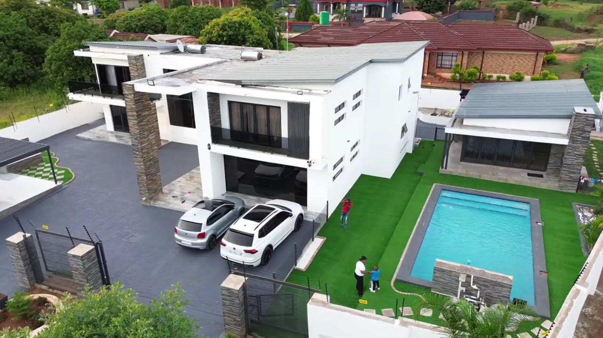 Venda Houses, House Design / GRAND DESIGN HOUSES in Rural South Africa, Limpopo Venda Venda Houses, House Design / GRAND DESIGN HOUSES in Rural South Africa, Limpopo Venda