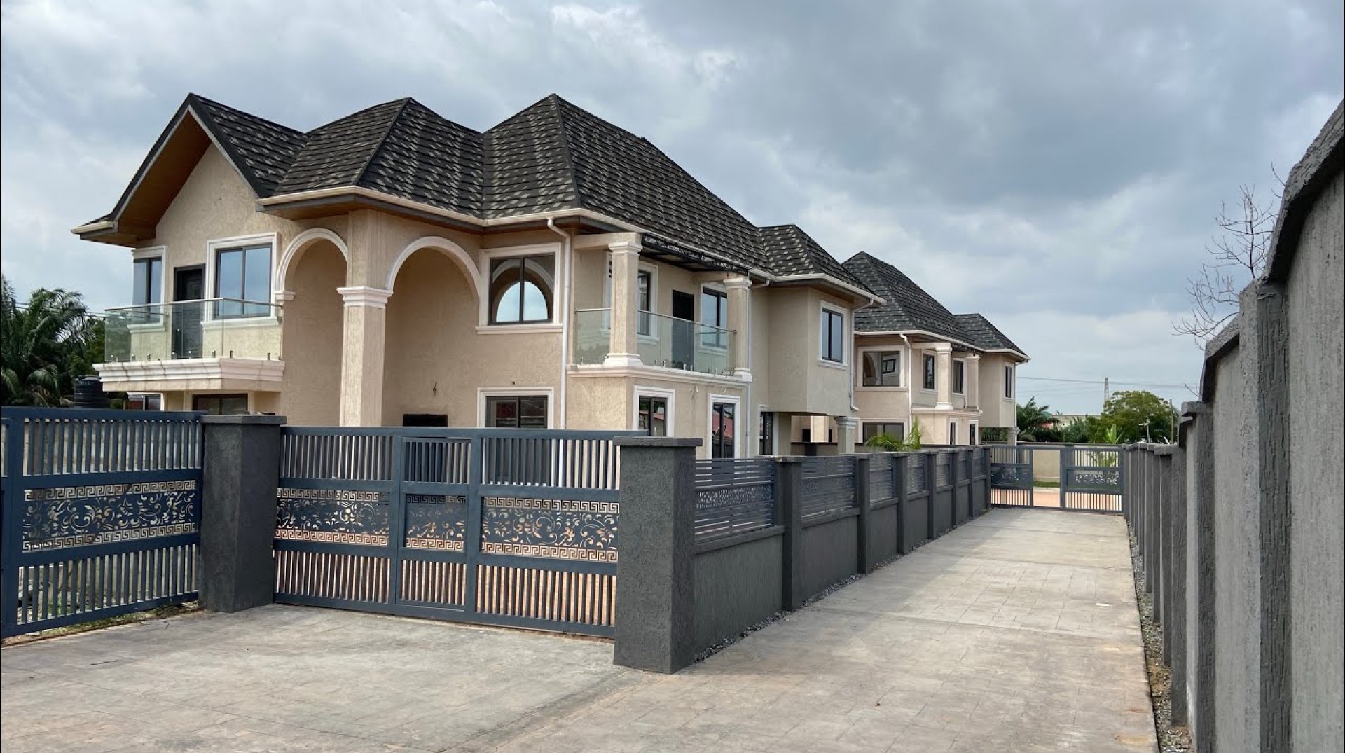 Discover Elegance: Modern Villa Tour in Accra, Ghana | Unparalleled Luxury Homes For Sale! Discover Elegance: Modern Villa Tour in Accra, Ghana | Unparalleled Luxury Homes For Sale!