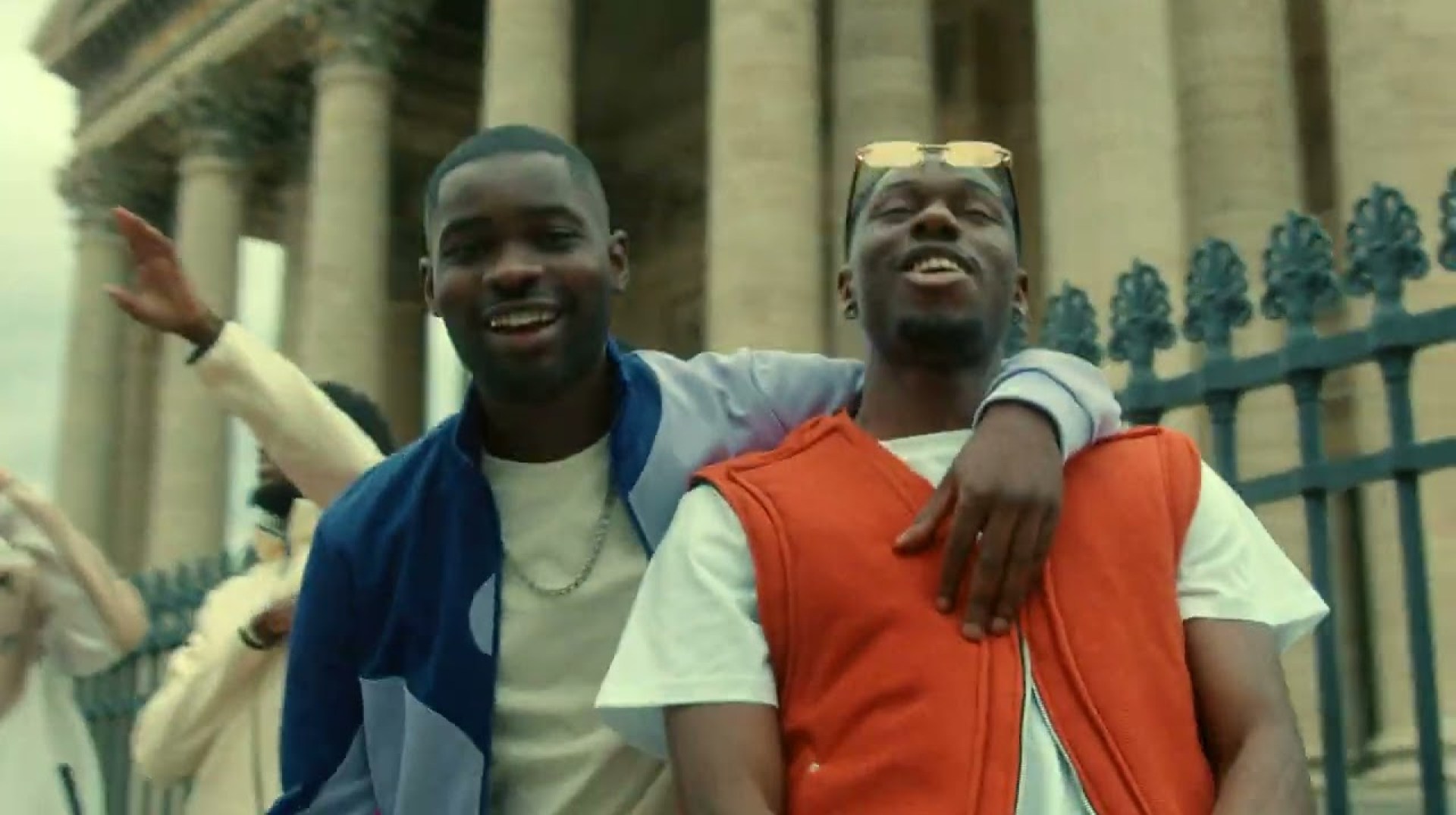 Tiakola x Dave – Meridian (Clip officiel) Tiakola x Dave – Meridian (Clip officiel)