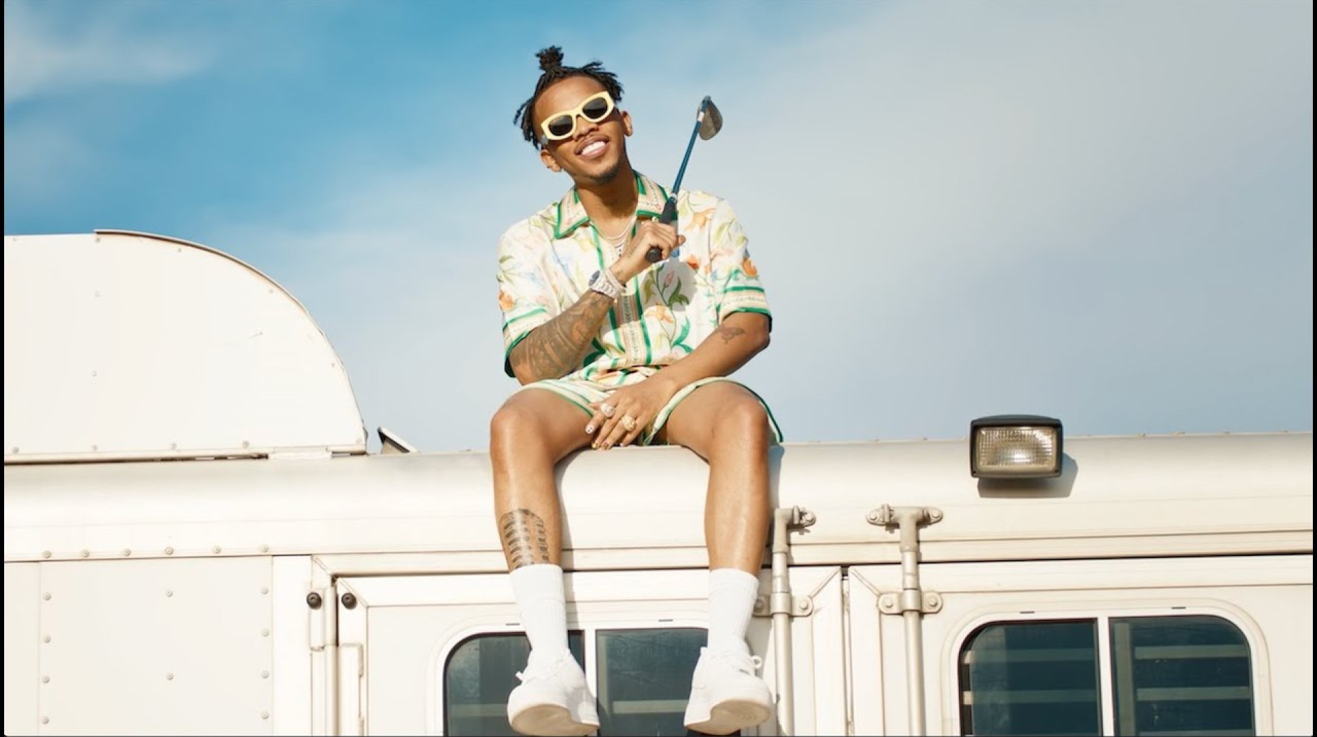 Tekno – Peace of Mind (Official Music Video) Tekno – Peace of Mind (Official Music Video)