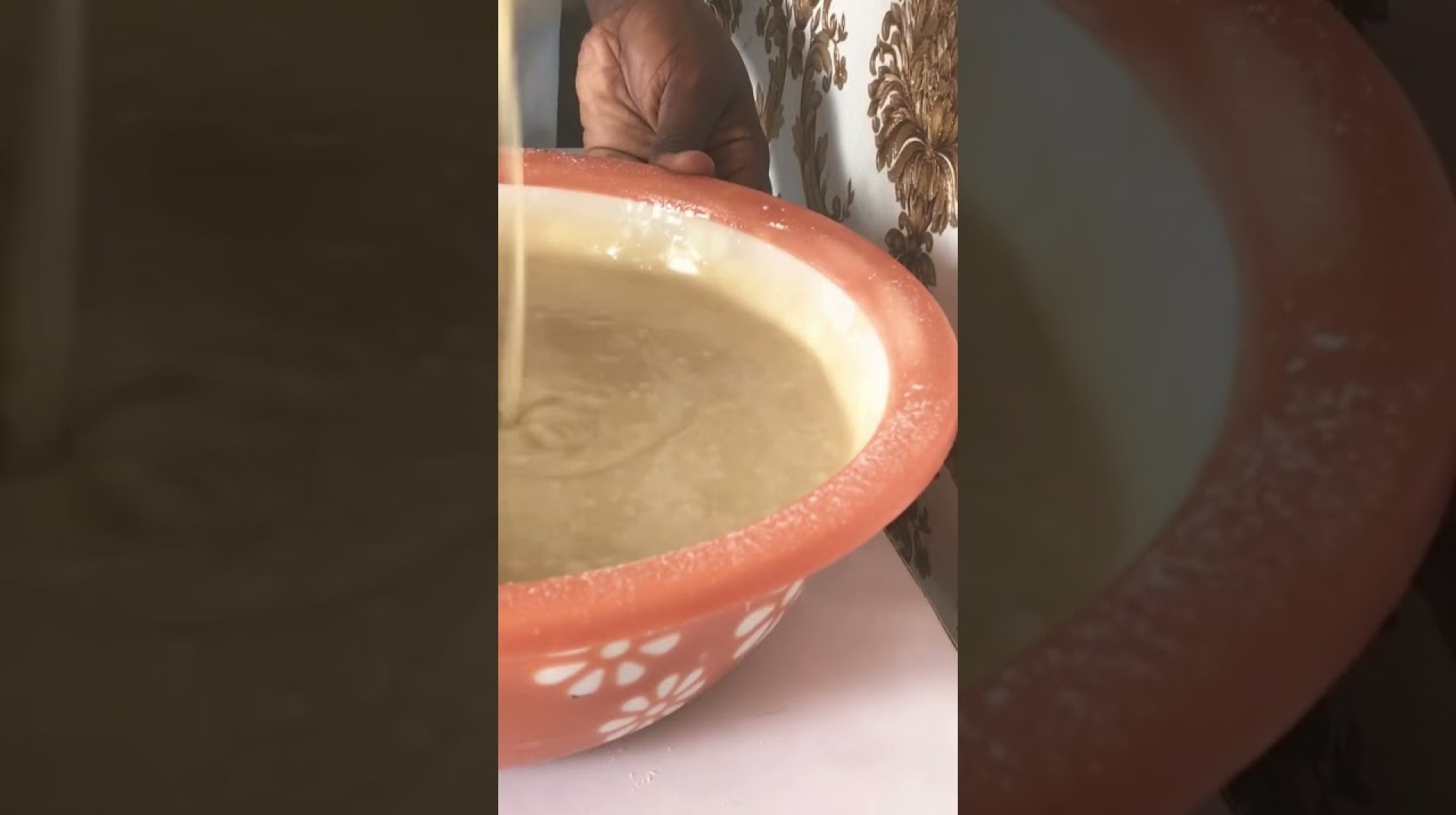 The making of our caramel vanilla cake loaf… so yummy #palmsweet #beninese #vanillacake #nigeria The making of our caramel vanilla cake loaf… so yummy #palmsweet #beninese #vanillacake #nigeria